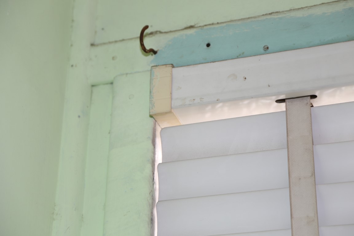 Asbestos window trim 2