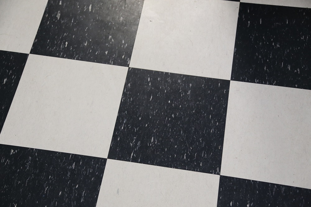 Vinyl Floor Tiles And Ering